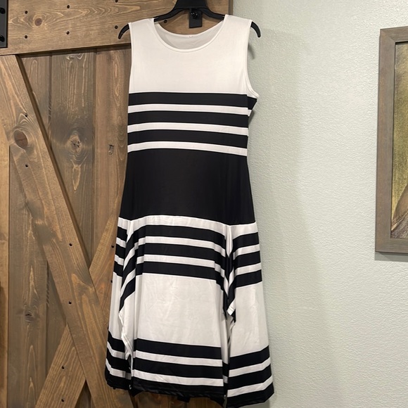 Chic Black White Asymmetrical Midi Dress | Summer Party Evening Cocktail Outfit - Picture 1 of 2